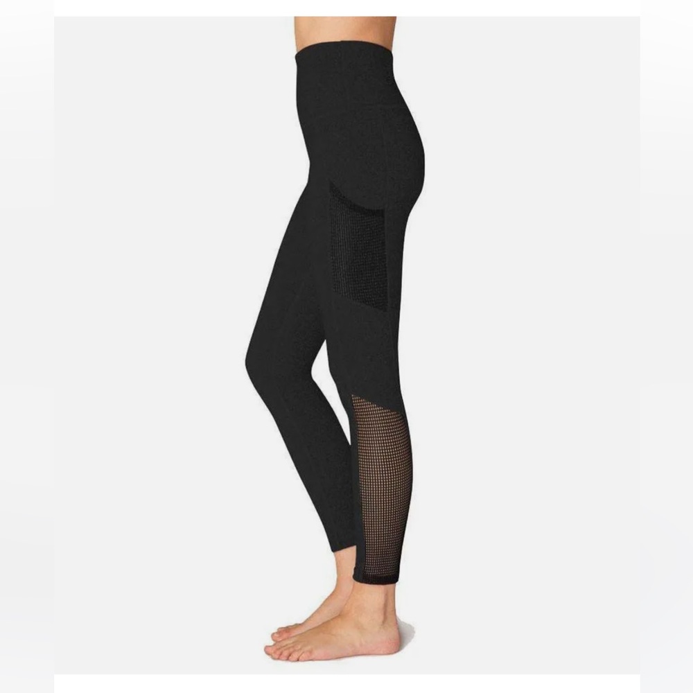 Beyond Yoga Black Mesh High Waist Leggings w side Pockets Sz S